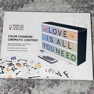 Colour changing light box